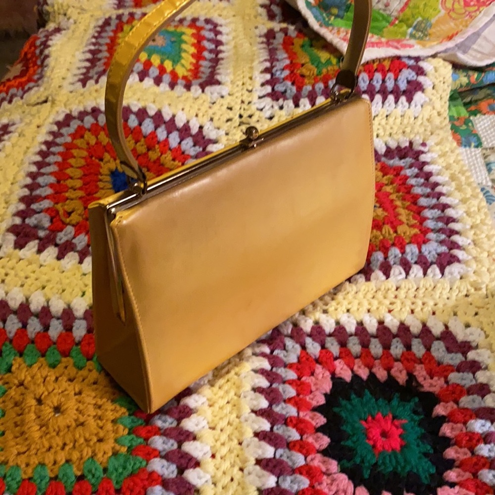 Vintage Yellow Mar-Shel Handbag 💛 - Picture 2 of 6